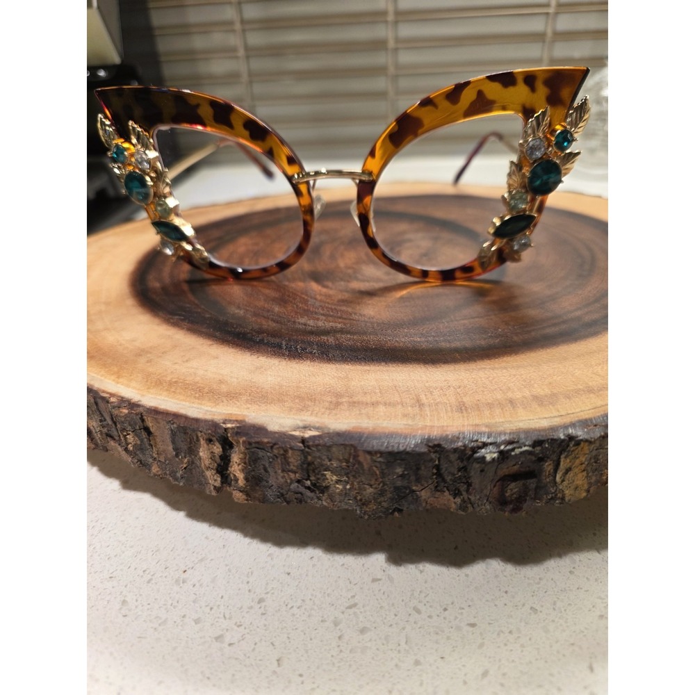 Vintage Style Oversized Jeweled Rhinestone Butterfly Shaped Sunglasses NWOT - Picture 6 of 12